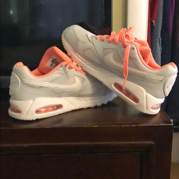 Nike Air max - Picture 1 of 3